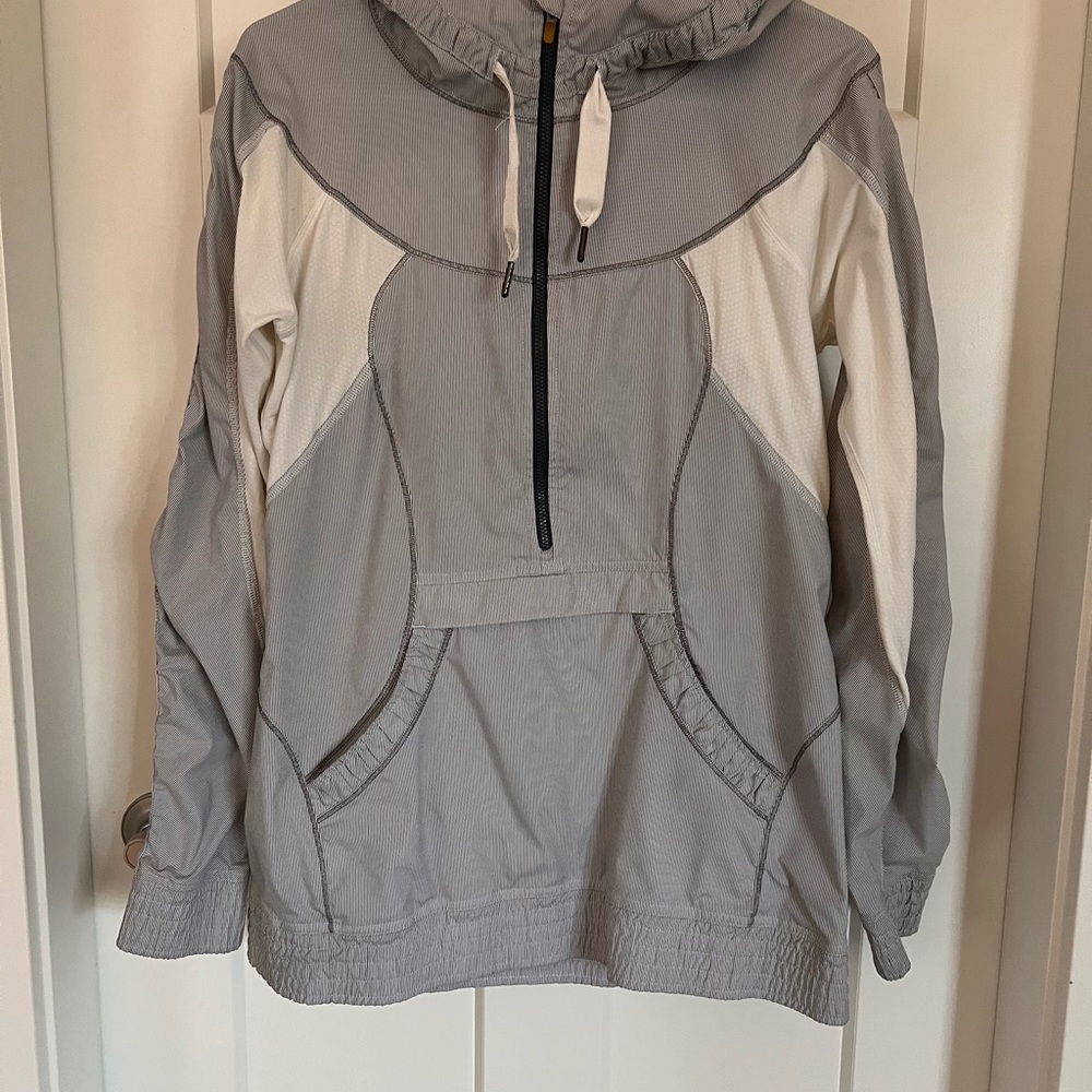 lululemon athletica lightweight pullover